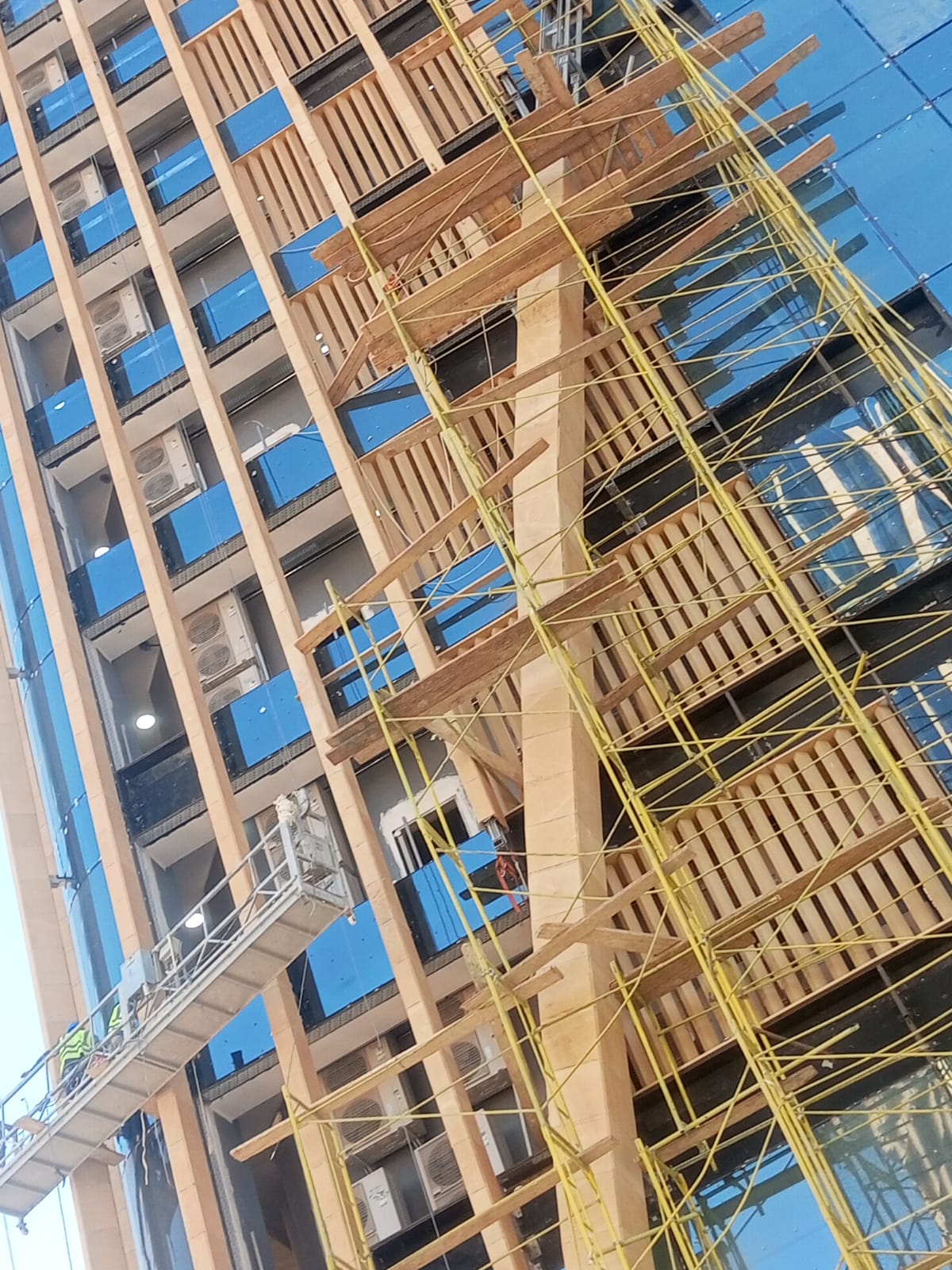 ترميم وتشطيب